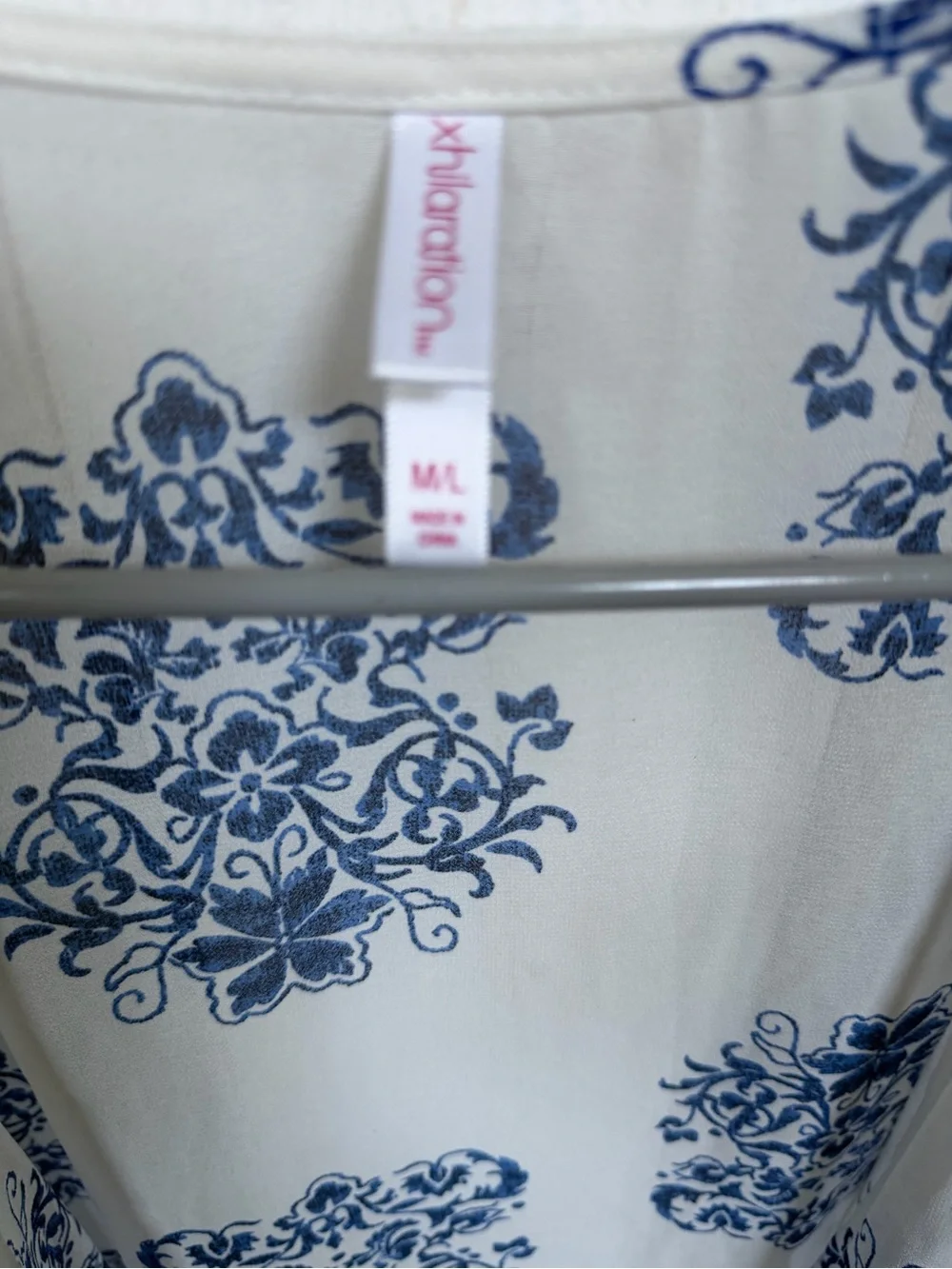 Xhilaration White and Blue Printed Tassel Kimono Cover 0408